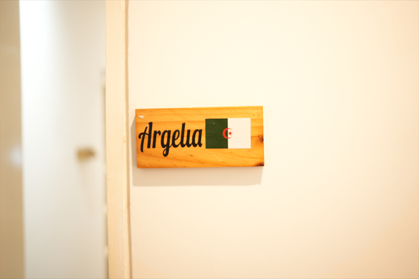 Estándar Cama de matrimonio privada Baño compartido ARGELIA